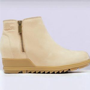 Sorel Evie Zip Bootie